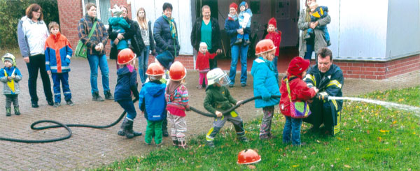 Spielkreis bei der Feuerwehr Nortmoor